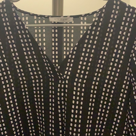 Grey & Gray black and White 3/4 Blouse - Picture 4 of 5
